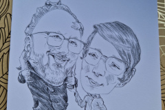Karikatur-einer-Familie-in-Schwarzweiss
